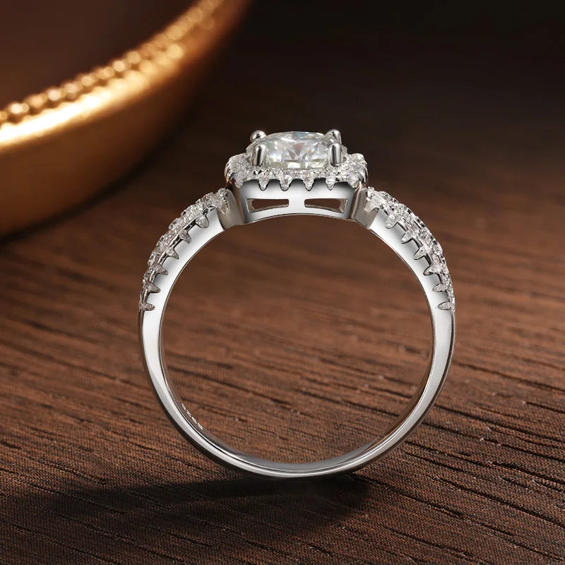 Moissanite Solitaire Ring – 18K Gold Plated