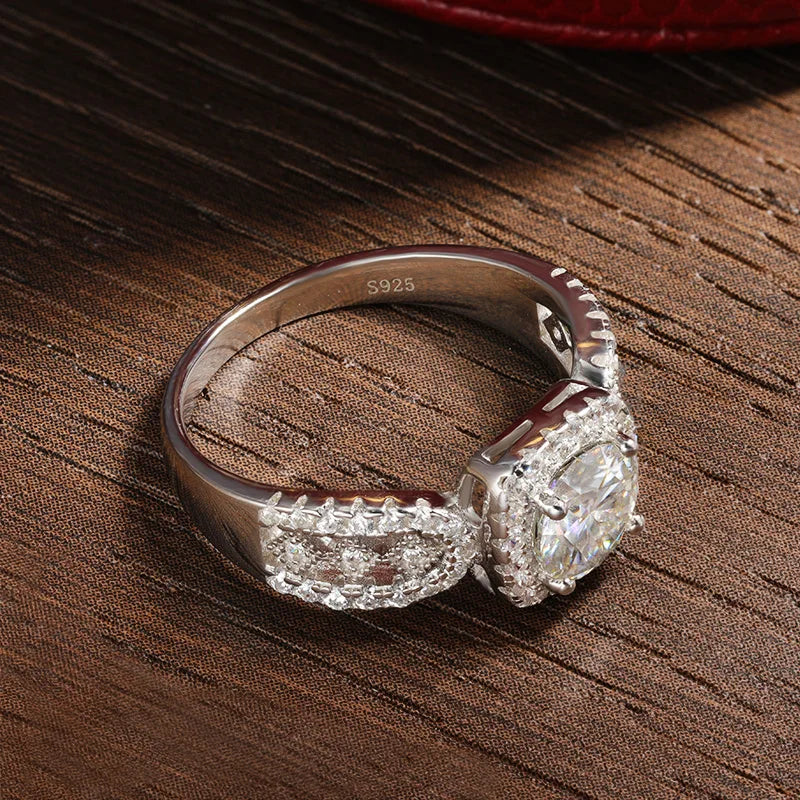 Moissanite Solitaire Ring – 18K Gold Plated